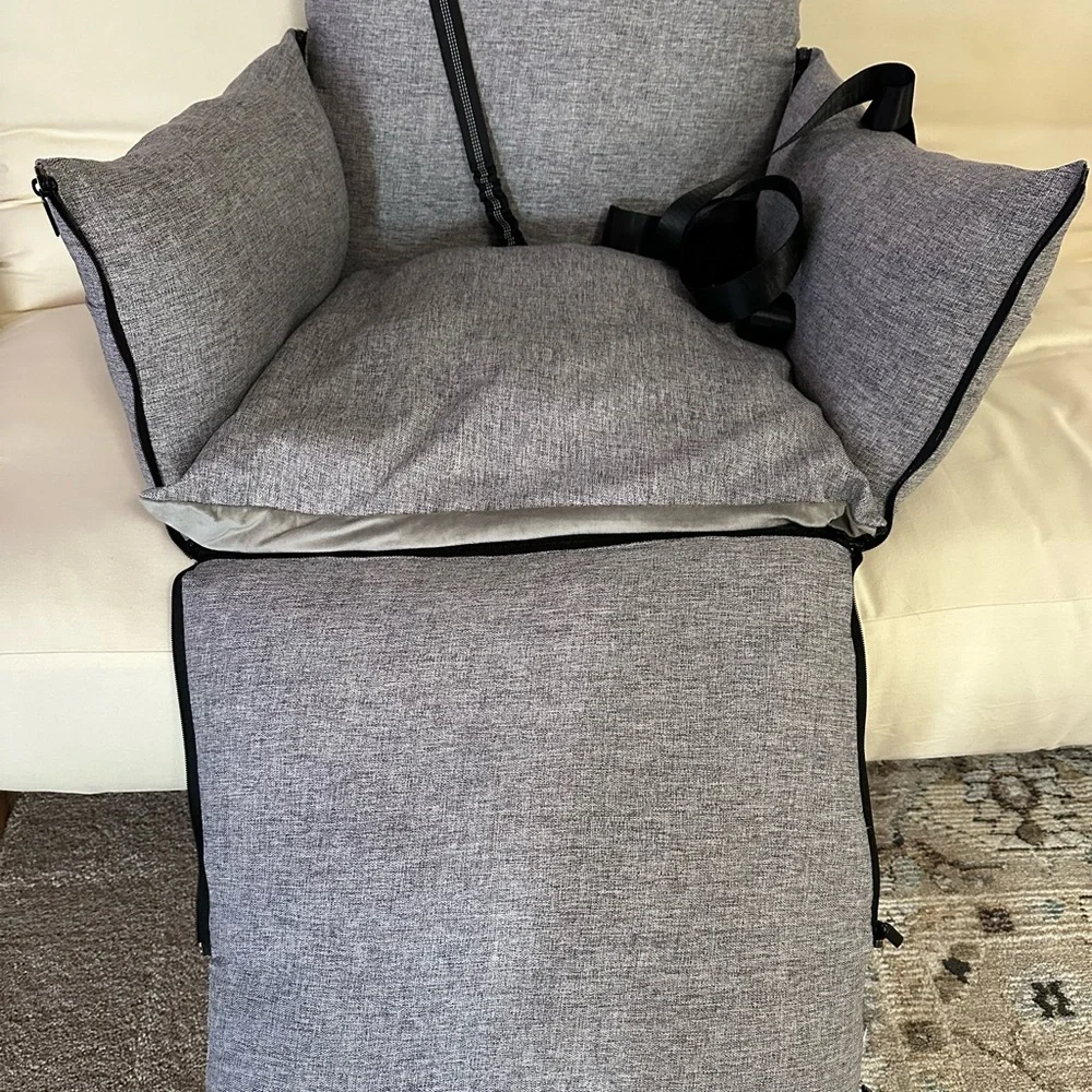 Gray Pet Safety Seat by PawSeat
